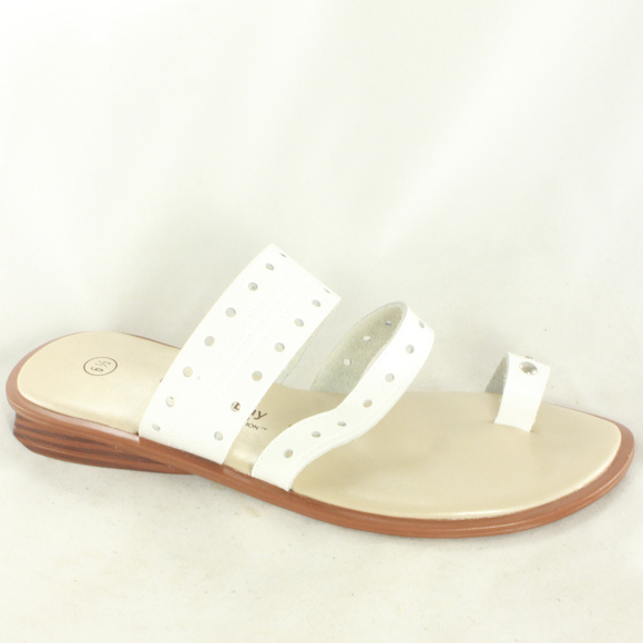 Montego Bay Club Shoes - NEW MONTEGO BAY CLUB White Leather Sandals